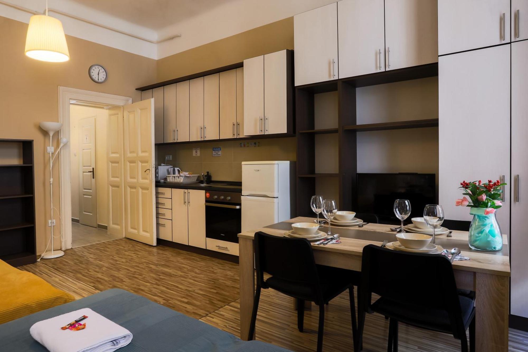 East Station Apartments Budapest Esterno foto